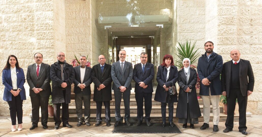 جامعة البترا